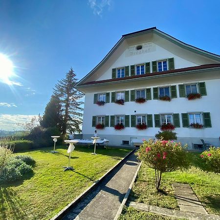 Berghof Erlebnis Ag Bed & Breakfast Pfaffnau ภายนอก รูปภาพ