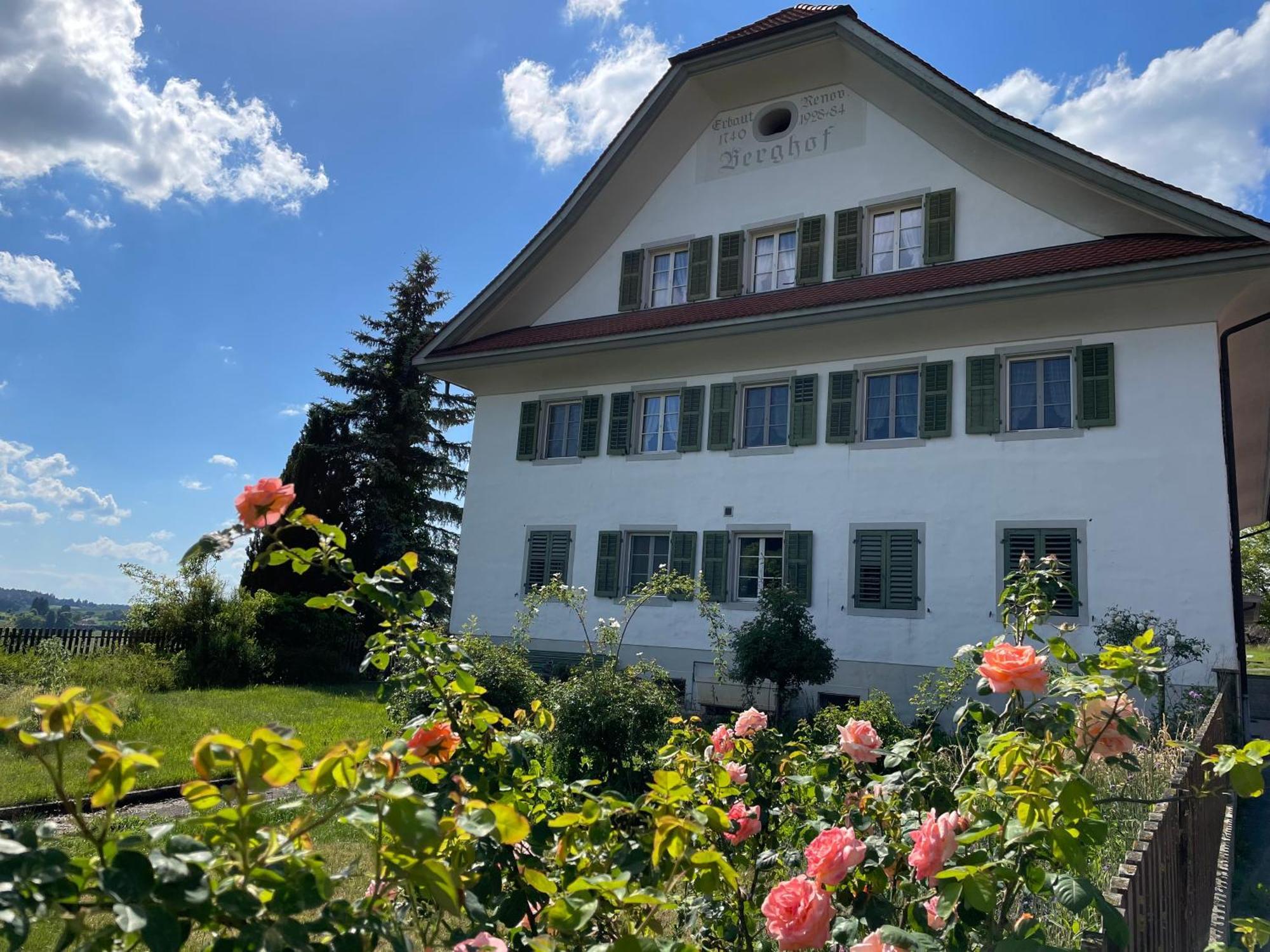 Berghof Erlebnis Ag Bed & Breakfast Pfaffnau ภายนอก รูปภาพ